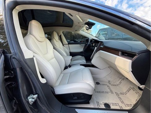 Used 2018 Tesla Model S 100D image 42