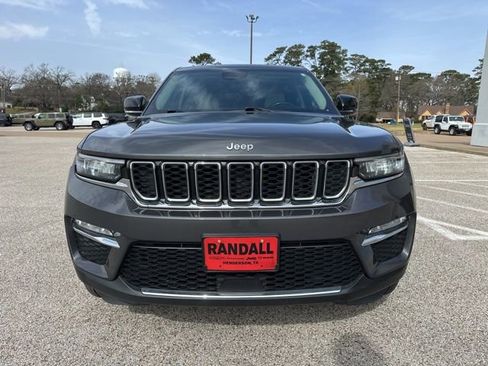 Used 2022 Jeep Grand Cherokee Limited image 2