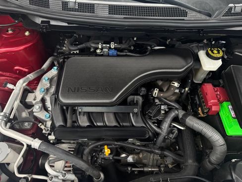 Used 2022 Nissan Rogue Sport SV AWD/4WD image 32