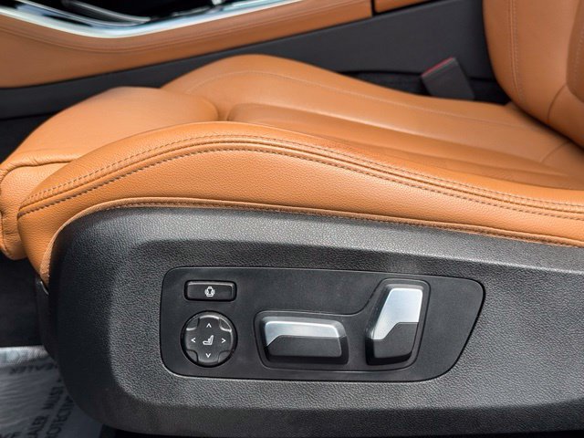 Used 2019 BMW X5 xDrive40i w/ Premium Package 2 AWD/4WD image 14