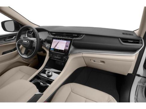 Used 2021 Jeep Grand Cherokee L Laredo AWD/4WD image 18
