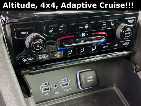 Used 2024 Jeep Grand Cherokee Altitude image 16
