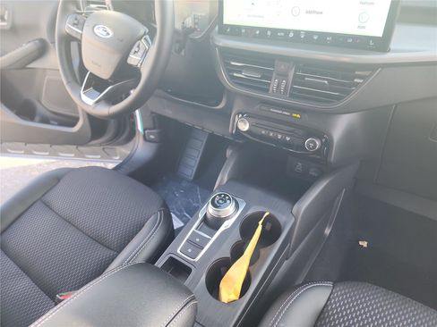 New 2026 Ford Escape SE image 26