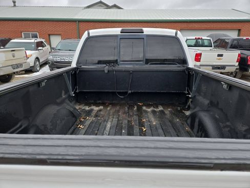 Used 2012 Ford F150 Lariat w/ Lariat Chrome Pkg AWD/4WD image 10