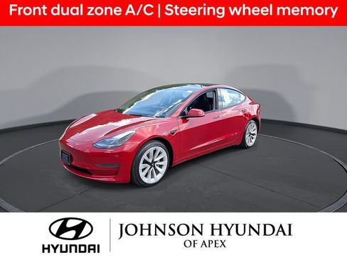 Used 2023 Tesla Model 3 Standard Range RWD image 4