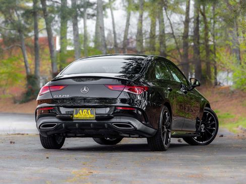 Used 2022 Mercedes-Benz CLA 250 image 4