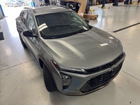 Used 2025 Chevrolet Trax ACTIV FWD image 31