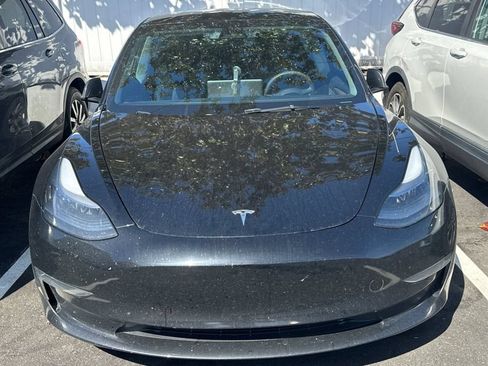 Used 2023 Tesla Model 3 Standard Range RWD image 3