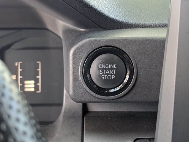 Certified 2026 Toyota Tacoma SR5 AWD/4WD image 19