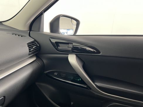 Used 2025 Mitsubishi Eclipse Cross LE AWD/4WD image 12