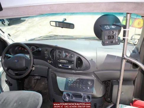 Used 2006 Ford E-450 and Econoline 450 image 30
