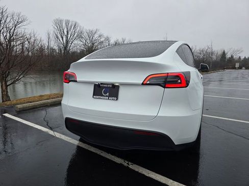 Used 2023 Tesla Model Y Long Range image 8