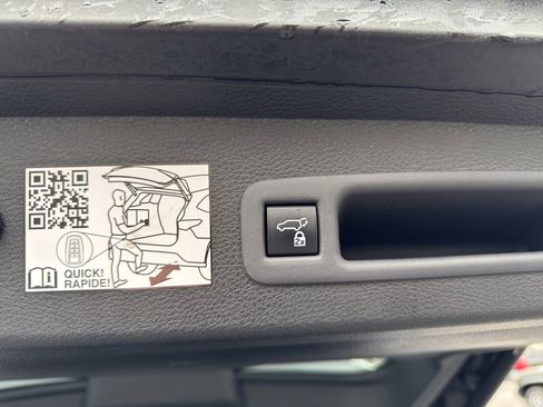 Certified 2024 Toyota Sienna XSE w/ XSE Premium Package image 8