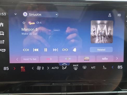 Used 2024 Lincoln Nautilus Reserve w/ Equipment Group 202A image 18