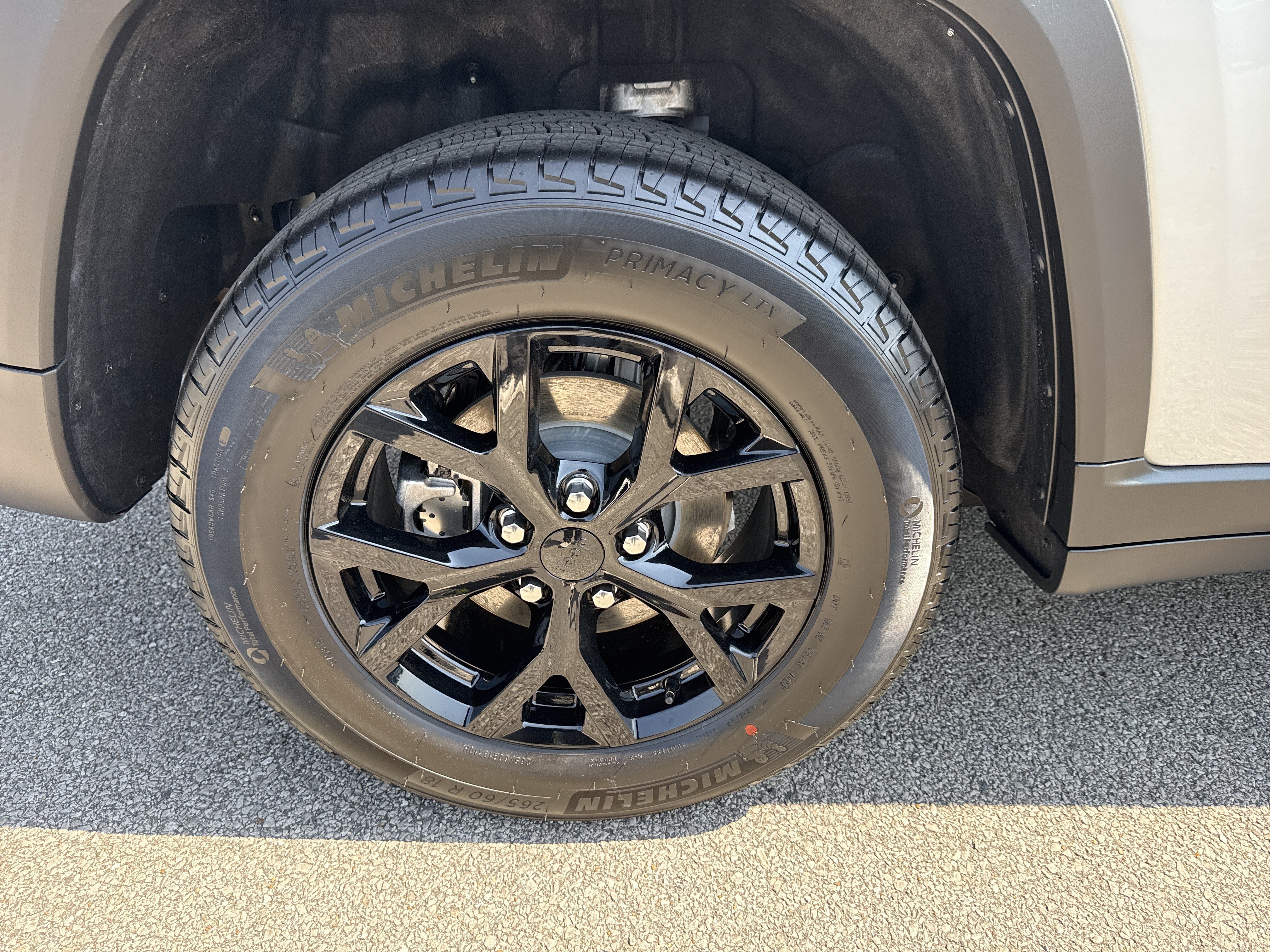 New 2026 Jeep Grand Cherokee Altitude RWD image 18