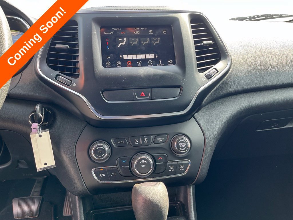 Used 2019 Jeep Cherokee Latitude w/ Popular Appearance Group AWD/4WD image 21