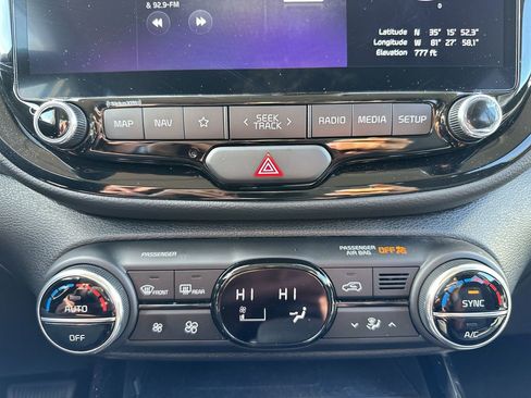 Used 2025 Kia Soul S image 16