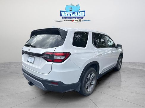 Used 2025 Honda Pilot EX-L image 5
