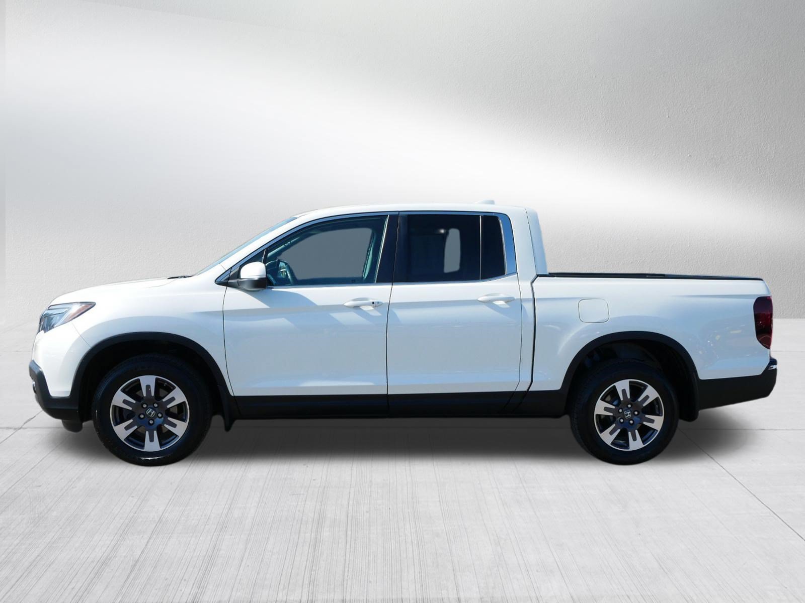Used 2017 Honda Ridgeline RTL image 4