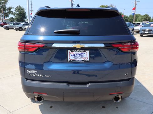 Used 2023 Chevrolet Traverse LT w/ LPO, Floor Liner Package AWD/4WD image 6