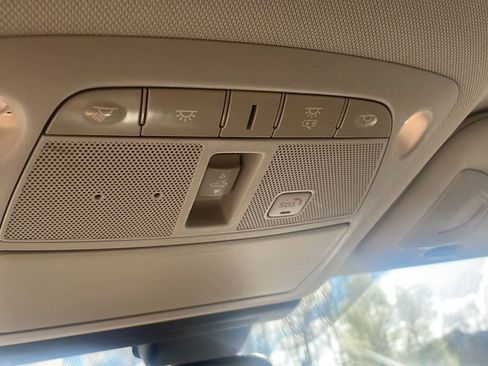 Used 2018 INFINITI Q50 Luxe w/ Essential Package (3.0T Luxe) image 18