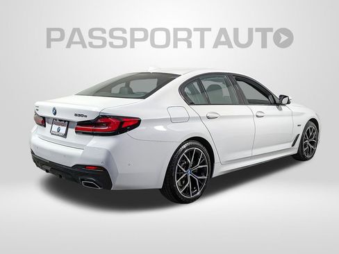 Certified 2023 BMW 530e xDrive w/ Premium Package image 6