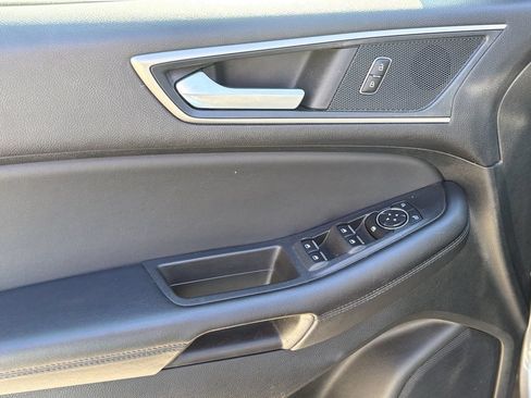 Used 2024 Ford Edge SEL AWD/4WD image 11
