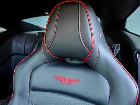 Used 2019 Aston Martin DBS Superleggera RWD image 12
