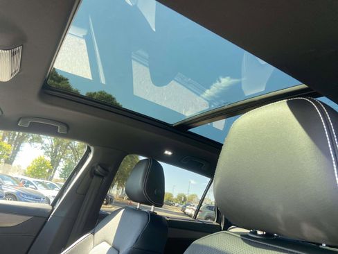 New 2026 Volkswagen Atlas Cross Sport SE image 19