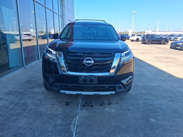 Certified 2025 Nissan Pathfinder SL FWD image 4