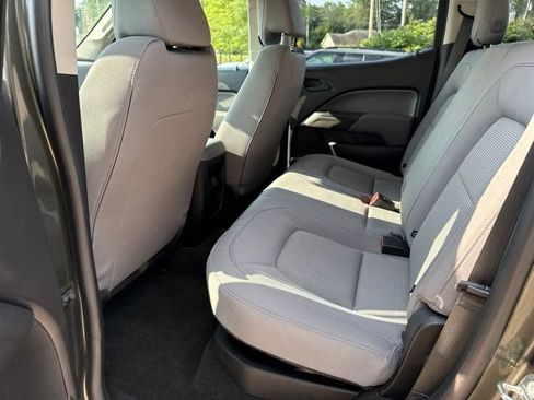 Used 2018 Chevrolet Colorado W/T w/ WT Convenience Package AWD/4WD image 13