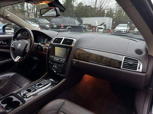 Used 2014 Jaguar XK Coupe image 30