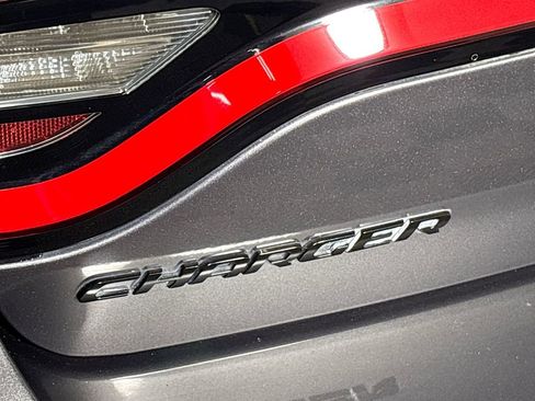 Used 2018 Dodge Charger R/T Scat Pack image 24