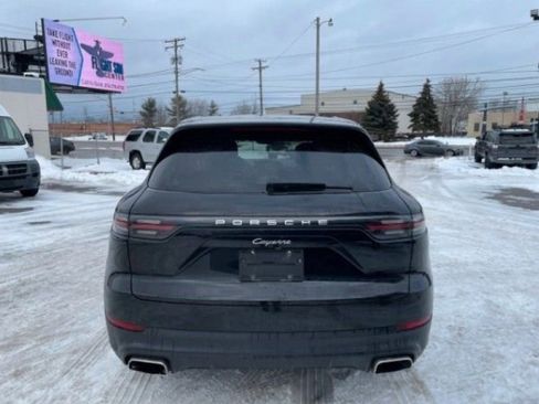 Used 2020 Porsche Cayenne image 8
