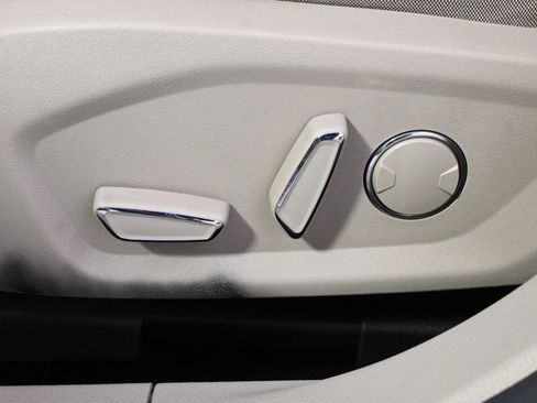 Used 2017 Ford Fusion SE image 14