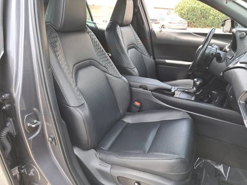Used 2022 Lexus UX 200 w/ Accessory Package (Z2) FWD image 10