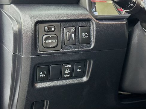Certified 2024 Toyota 4Runner TRD Off-Road Premium w/ Off Road Premium Plus Package AWD/4WD image 10