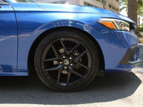 Used 2022 Honda Civic Sport image 4
