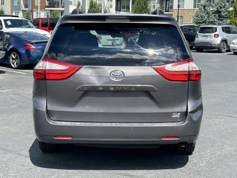 Used 2016 Toyota Sienna XLE AWD/4WD image 6