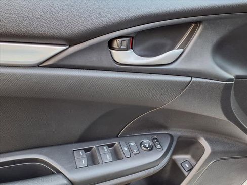 Used 2020 Honda Civic Sport image 13