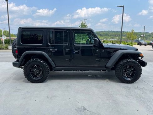 Used 2025 Jeep Wrangler Unlimited Sport AWD/4WD image 20