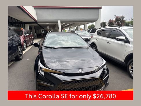 Used 2026 Toyota Corolla SE FWD image 1
