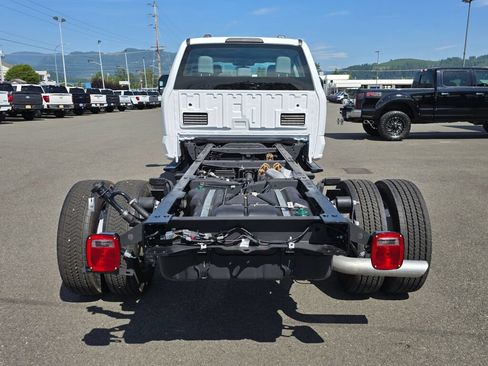 Used 2025 Ford F450 XL RWD image 7