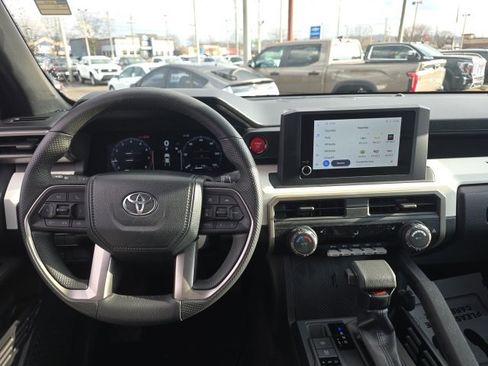 Used 2024 Toyota Tacoma TRD Off-Road image 12