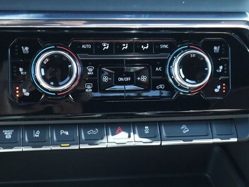 New 2026 GMC Sierra 2500 Denali Ultimate image 8