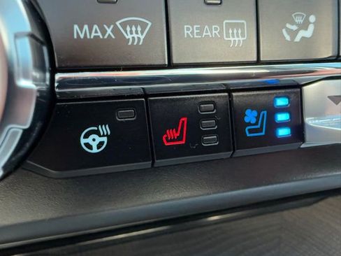 Used 2024 Ford F350 Platinum image 34