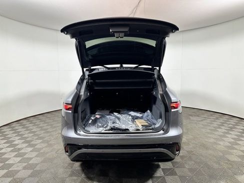 New 2026 Jaguar F-PACE R-Dynamic S image 7