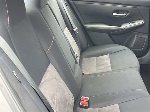 Used 2022 Nissan Sentra SR w/ Lighting Package image 21