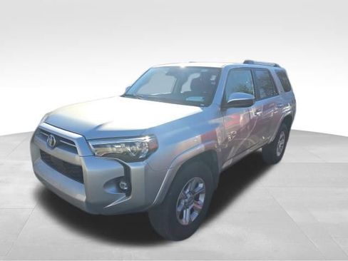 Used 2024 Toyota 4Runner SR5 image 2