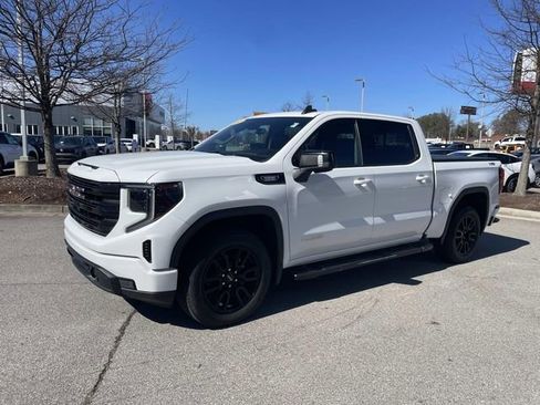 Used 2022 GMC Sierra 1500 Elevation w/ Elevation Premium Package image 7